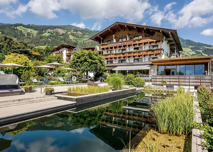 Zentrales Hotel: Gartenhotel Crystal