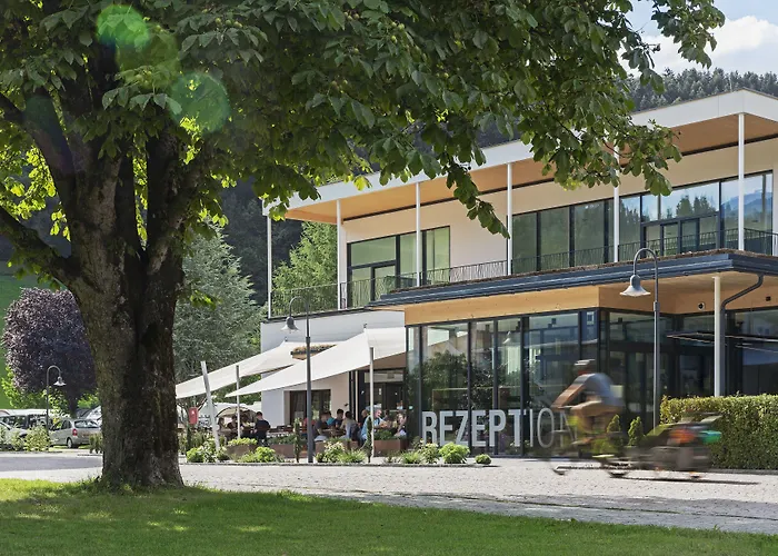 Luxushotel: Natürlich Hell. Aparthotel&Camping